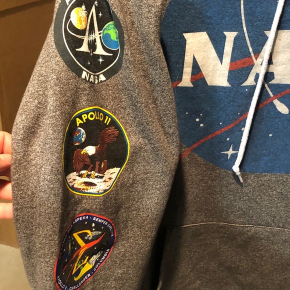 Men’s Buzz Aldrin brand NASA Hoodie - Picture 4 of 5